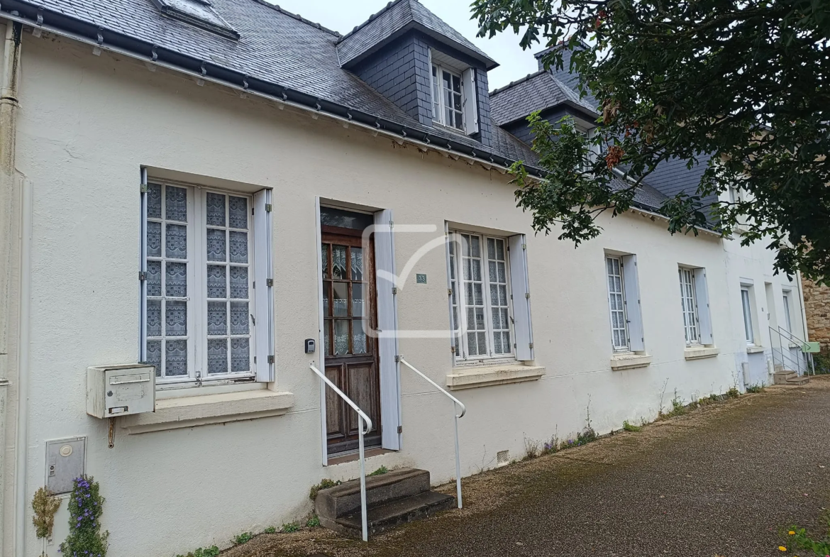 Maison de ville à Ploermel - 106 m² avec jardin et garage 