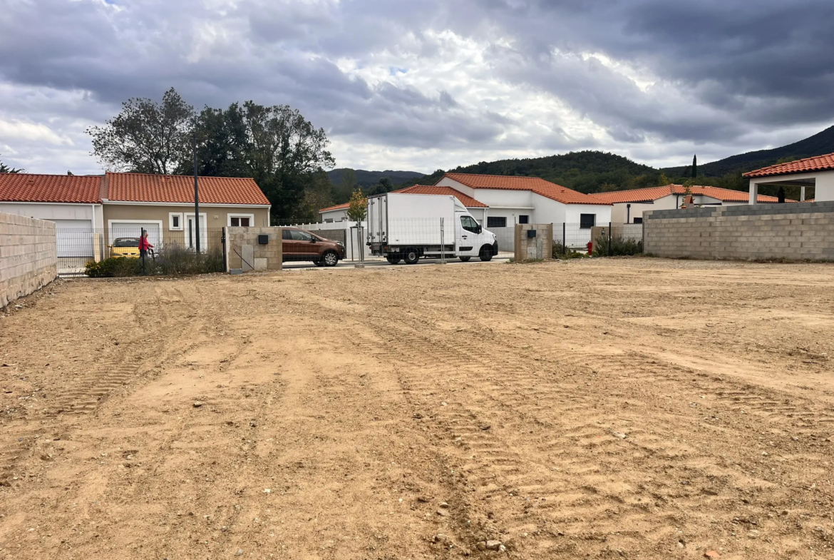 Terrain à bâtir de 300 m² près de CERET avec vue sur montagnes 