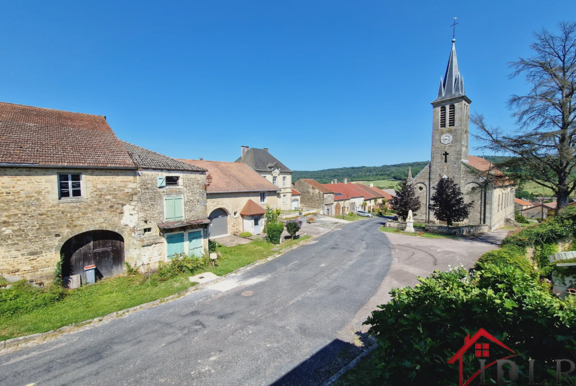 Maison de caractère meublée de 101 m² à Laneuvelle 