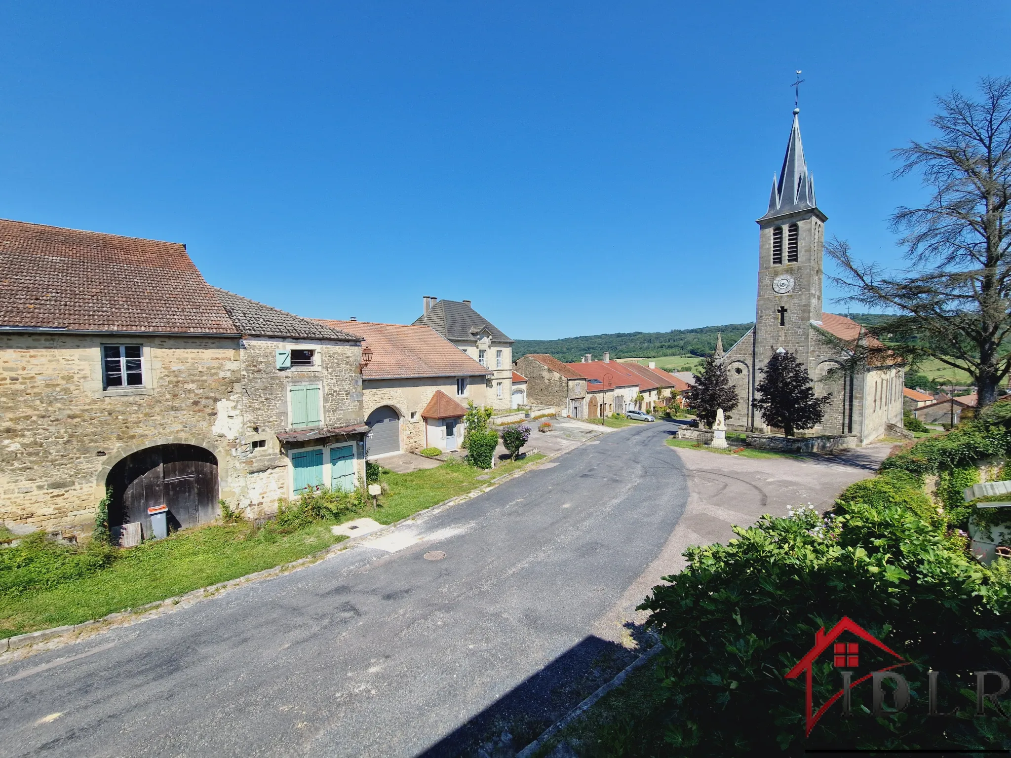 Maison de caractère meublée de 101 m² à Laneuvelle 