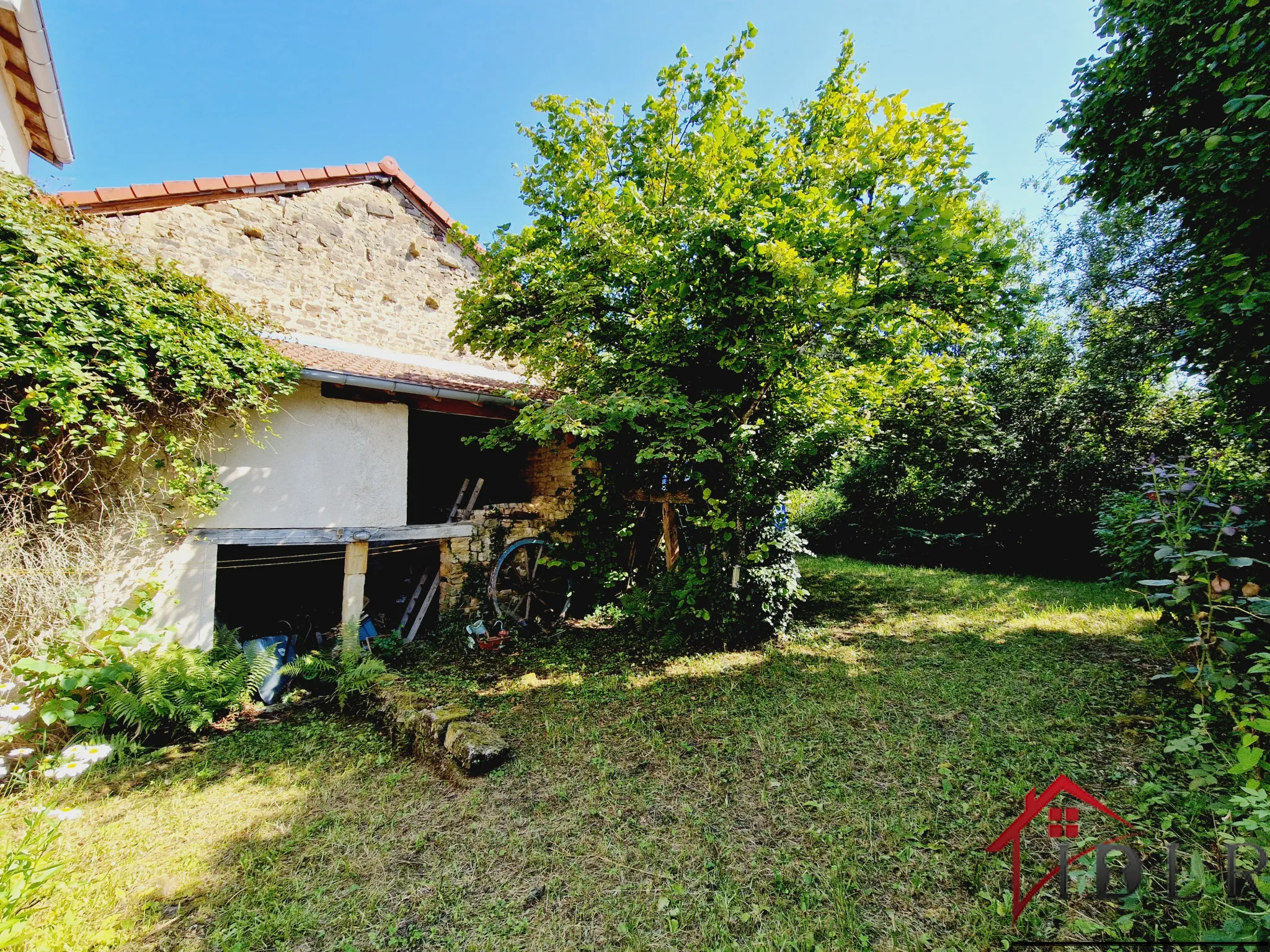 Maison de caractère meublée de 101 m² à Laneuvelle 