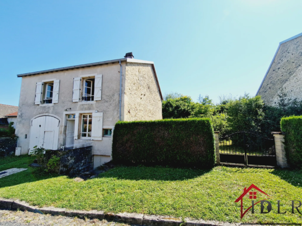 Maison de caractère meublée de 101 m² à Laneuvelle