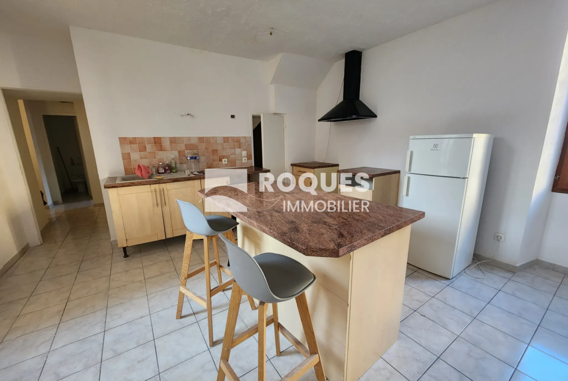 À vendre : Appartement 4 pièces au centre de Lodève, 74 m² plus terrasse 