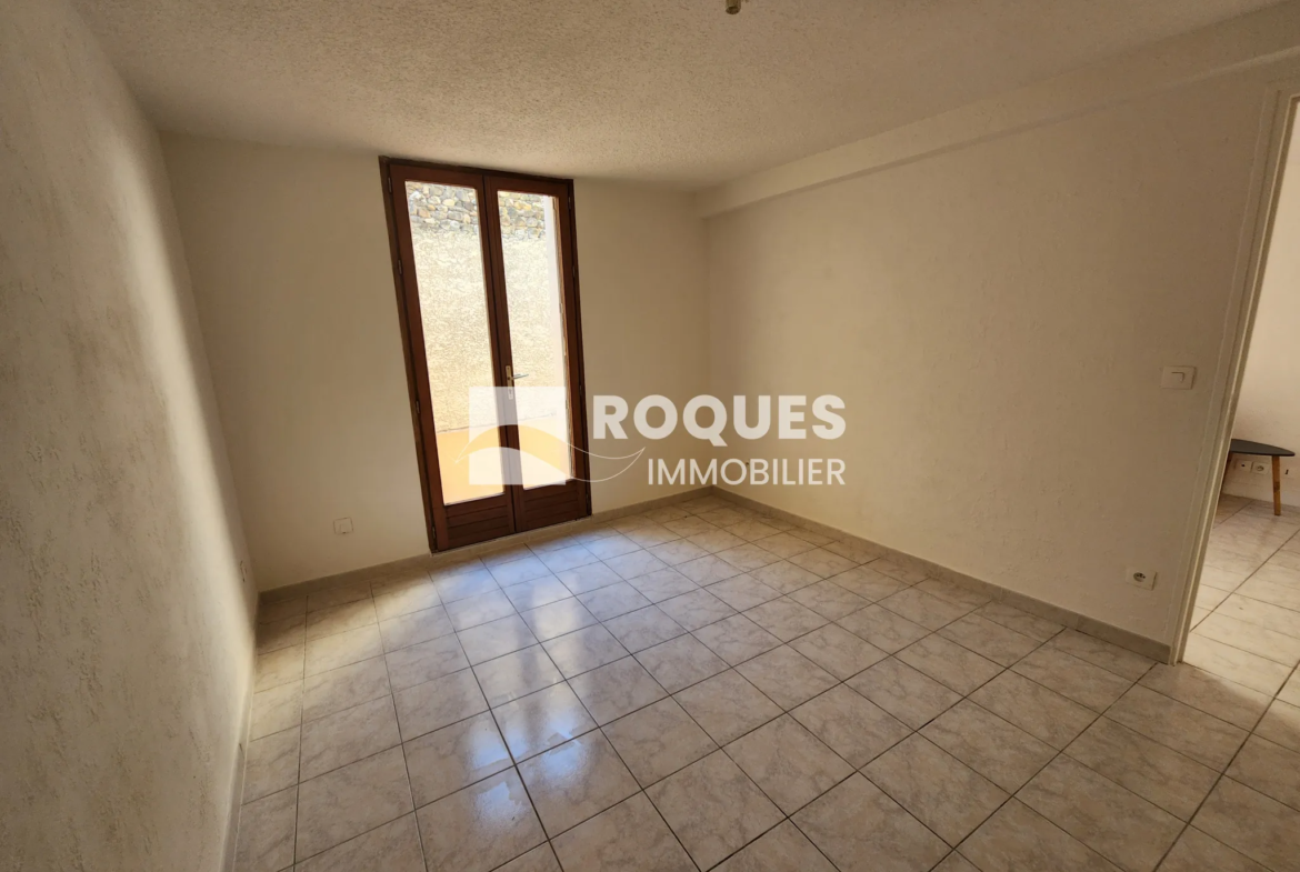 À vendre : Appartement 4 pièces au centre de Lodève, 74 m² plus terrasse 