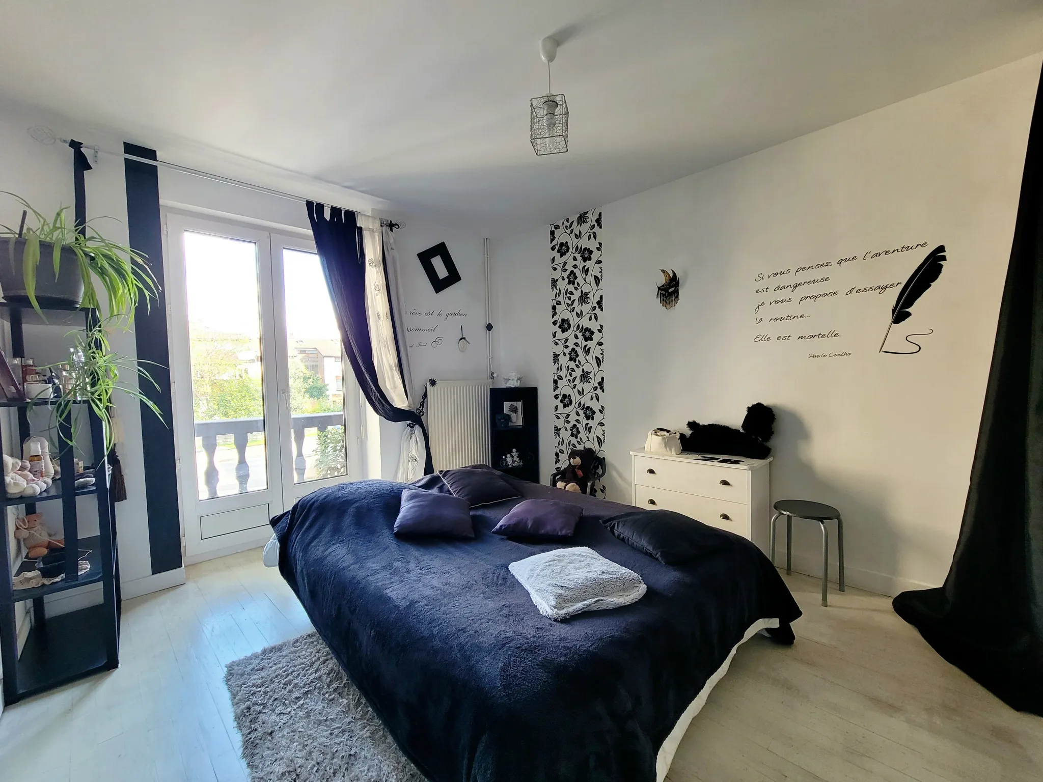 Charmant appartement T3 rénové de 80 m² à Bourg-en-Bresse 