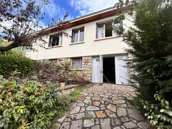 Maison à vendre à Beaumont - 78 m² avec jardin clos