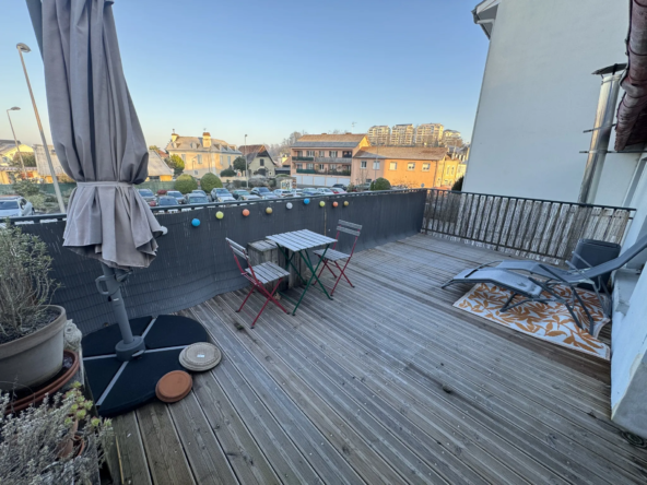 Appartement T3 avec terrasse de 21 m² à Billère - Exclusivité