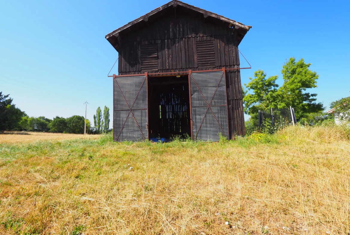 Séchoir à Tabac et Terrain Constructible à Bouglon, 47250 