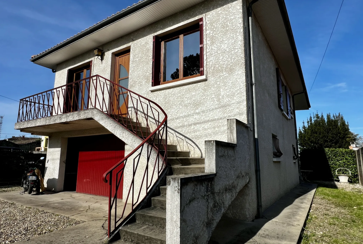 Maison spacieuse à Toulenne avec jardin et sous-sol 