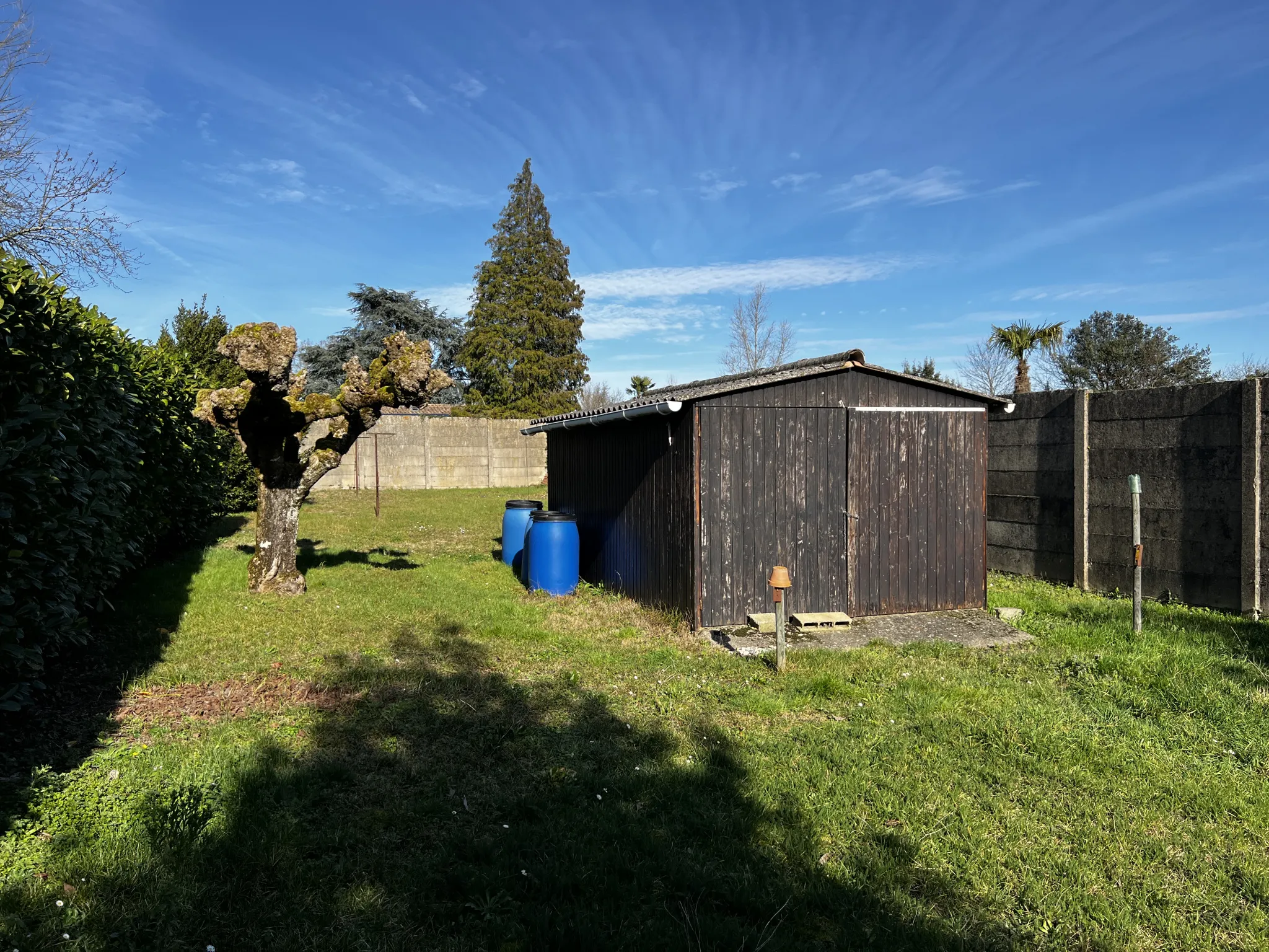 Maison spacieuse à Toulenne avec jardin et sous-sol 