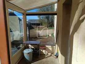 Maison en campagne avec jardin et dépendance à La Trinité Porhoët 