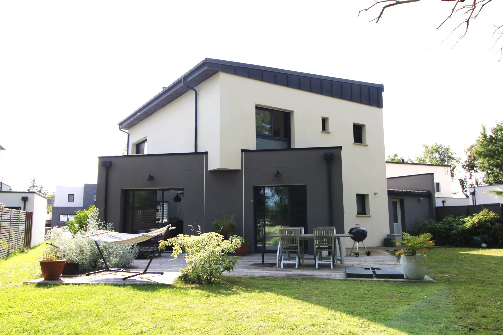 Maison contemporaine à vendre à Saint-Barthélemy-d'Anjou 