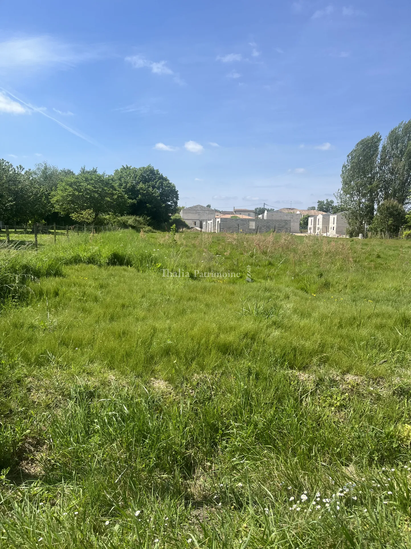 Terrain viabilisé de 452 m² à St Sulpice et Cameyrac 