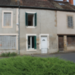 À vendre : Maison de village de 56 m² avec garage à Vieure