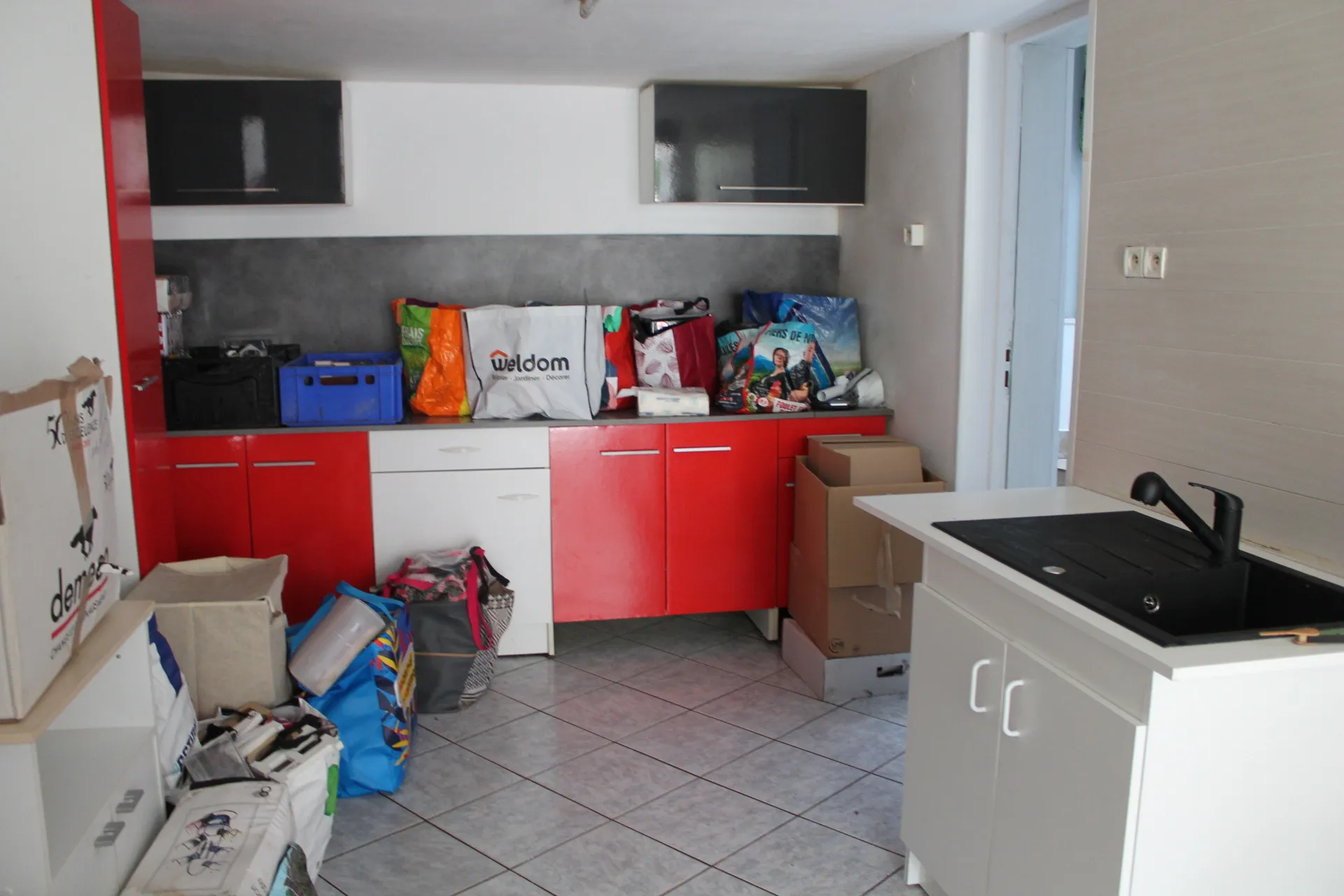 À vendre : Maison de village de 56 m² avec garage à Vieure 