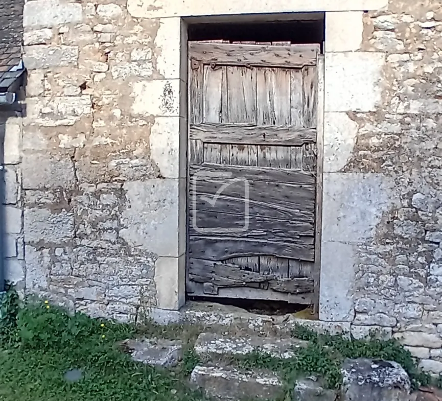 Ancien Séchoir à Tabac avec Vue Exceptionnelle à Cuzance 