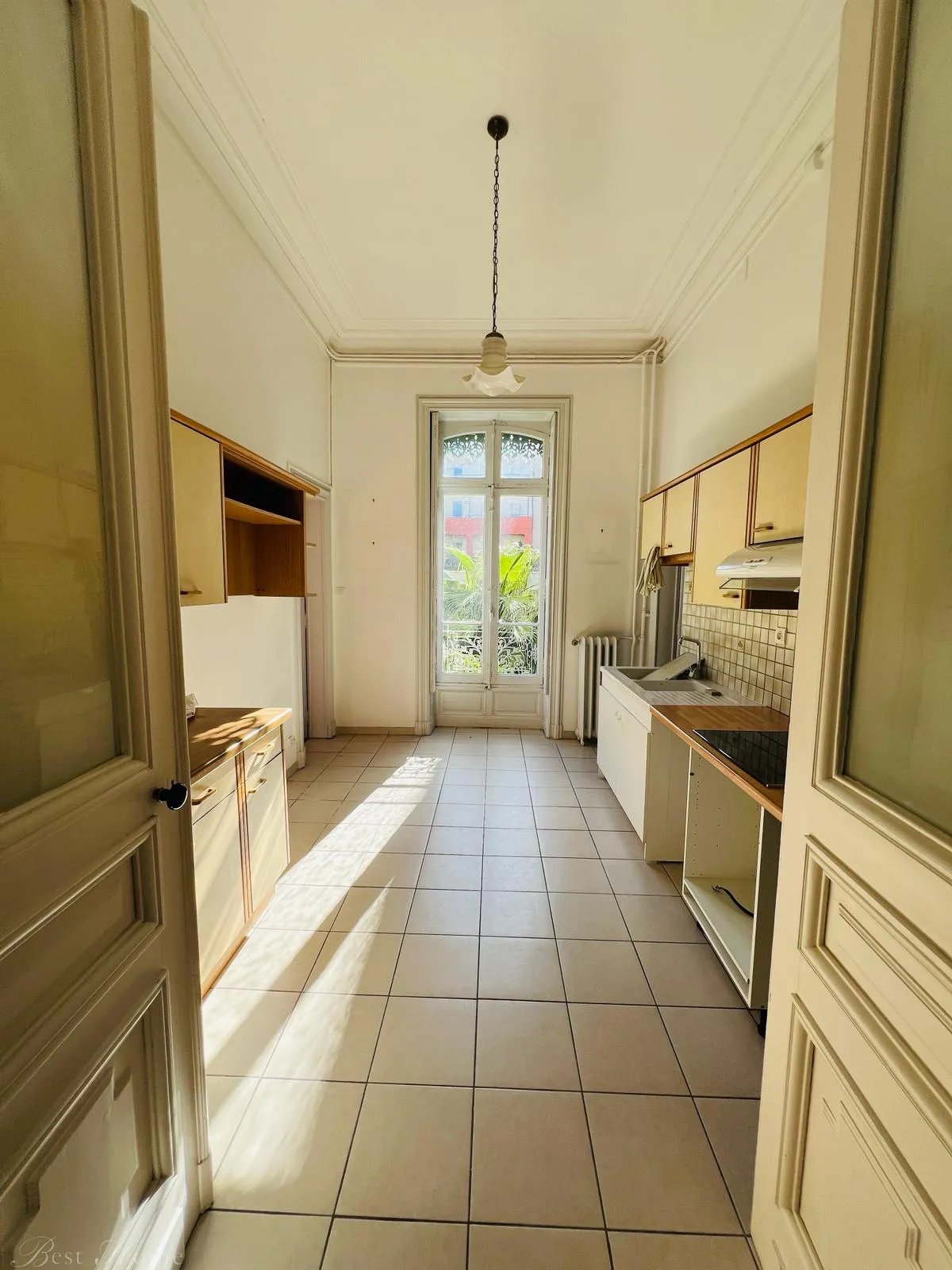 Appartement bourgeois T3 à vendre à Nîmes - 100 m² 