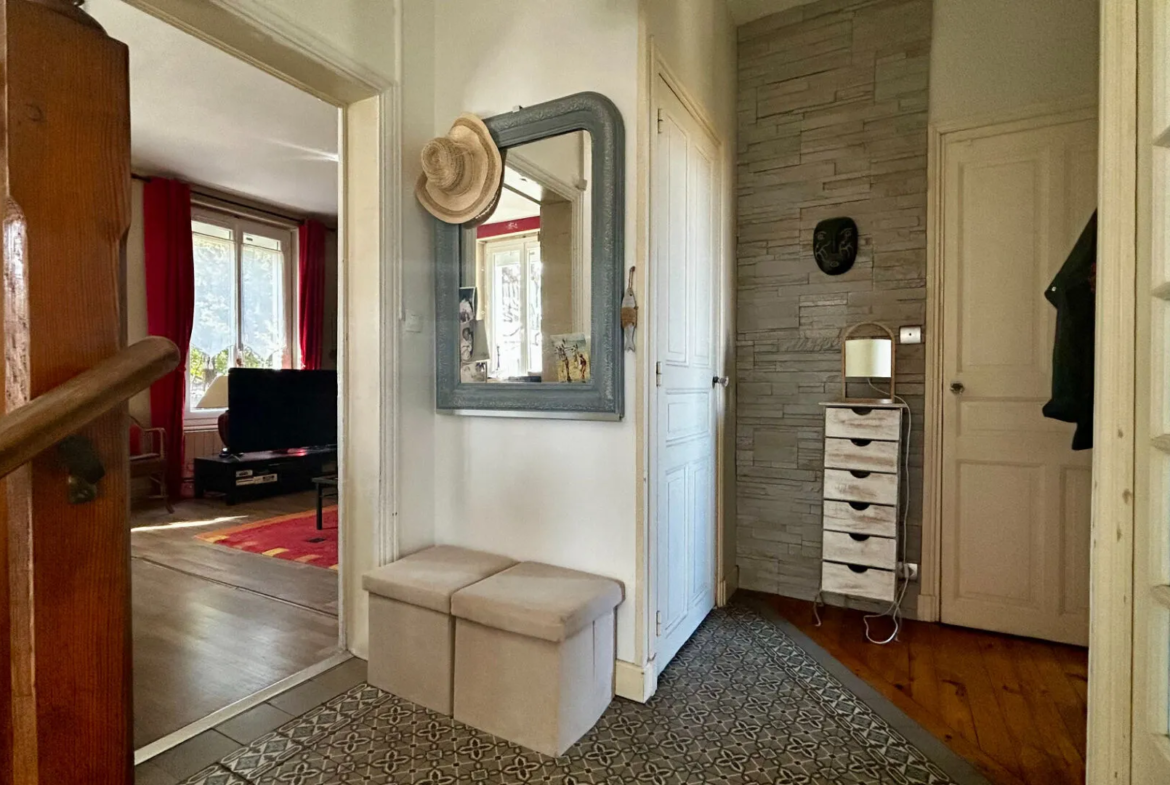 Maison rénovée à vendre à Clermont-Ferrand - 92 m² sur 418 m² 