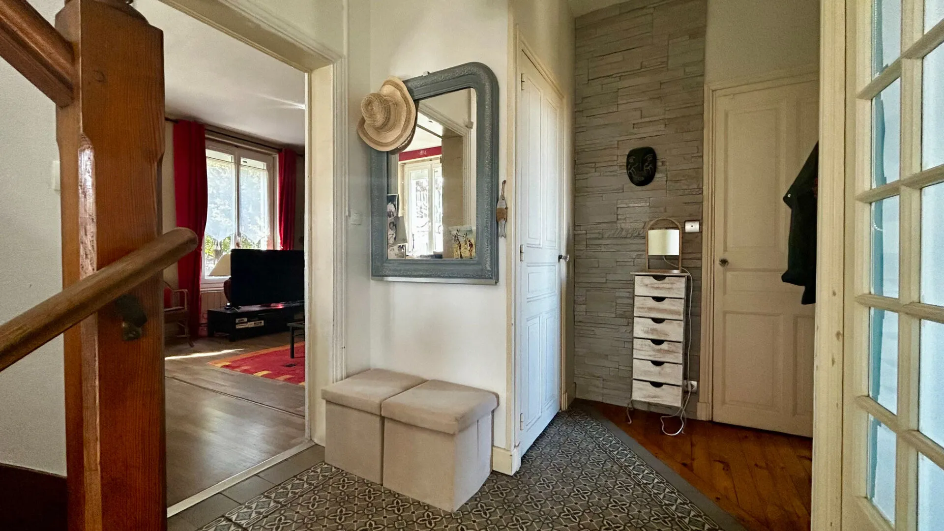 Maison rénovée à vendre à Clermont-Ferrand - 92 m² sur 418 m² 