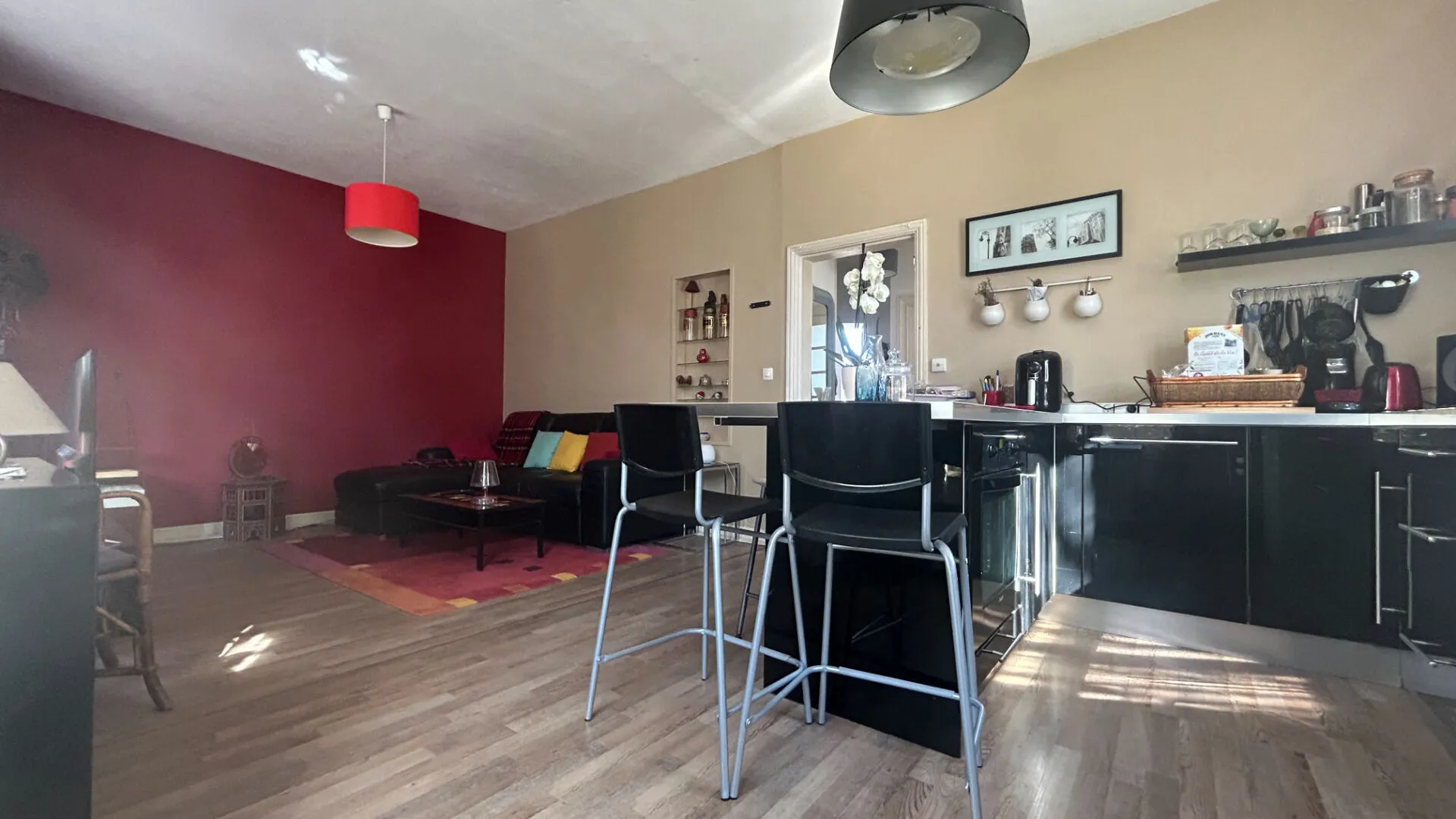 Maison rénovée à vendre à Clermont-Ferrand - 92 m² sur 418 m² 