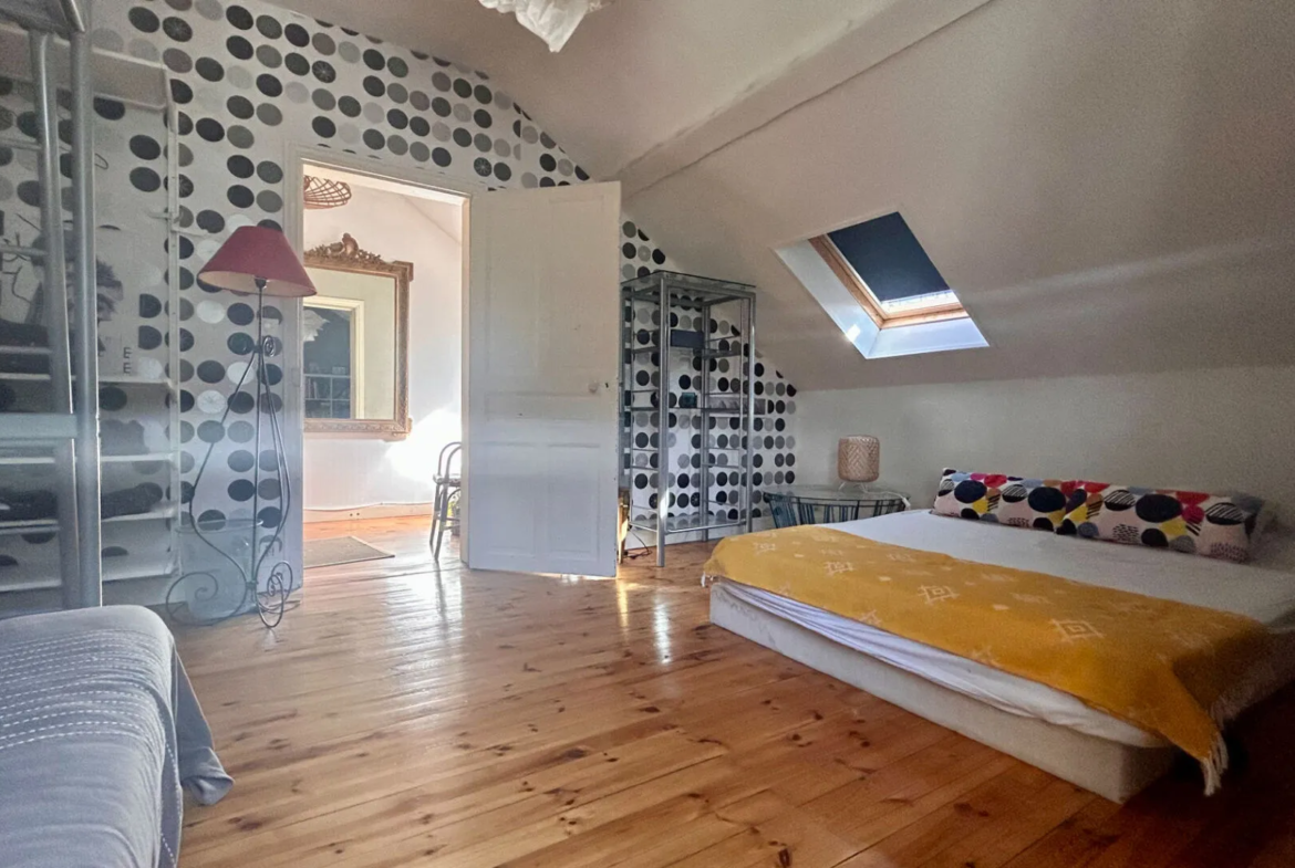 Maison rénovée à vendre à Clermont-Ferrand - 92 m² sur 418 m² 