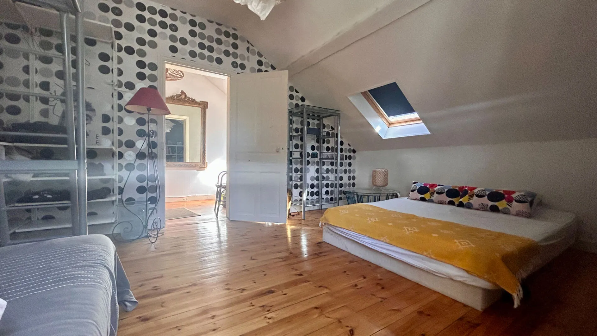 Maison rénovée à vendre à Clermont-Ferrand - 92 m² sur 418 m² 