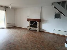 À vendre : Maison en pierre à Mauron - 3 chambres, jardin 