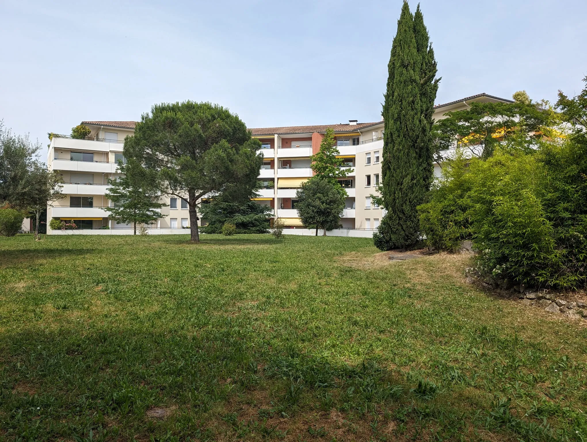 Appartement T2 dernier étage avec piscine à Cugnaux 