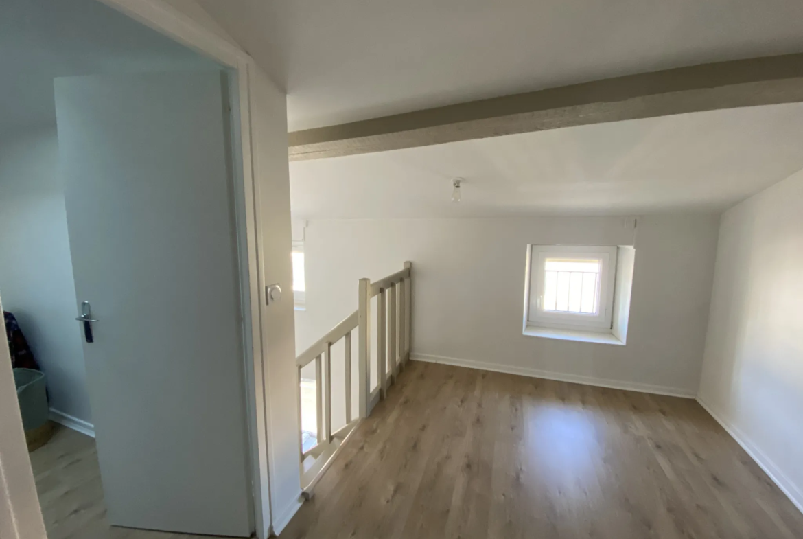 À vendre : Appartement T2 en duplex en plein centre de Langon 