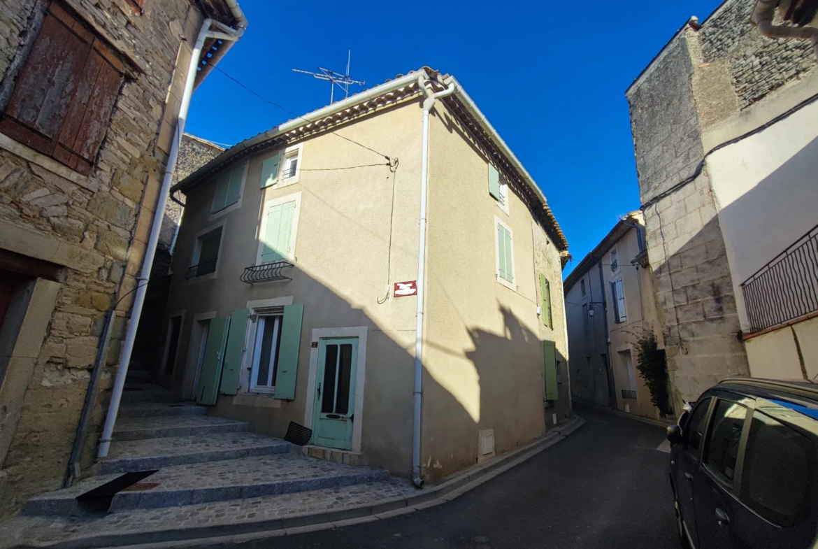 Maison de village à vendre à Siran - 2 chambres et jardin 