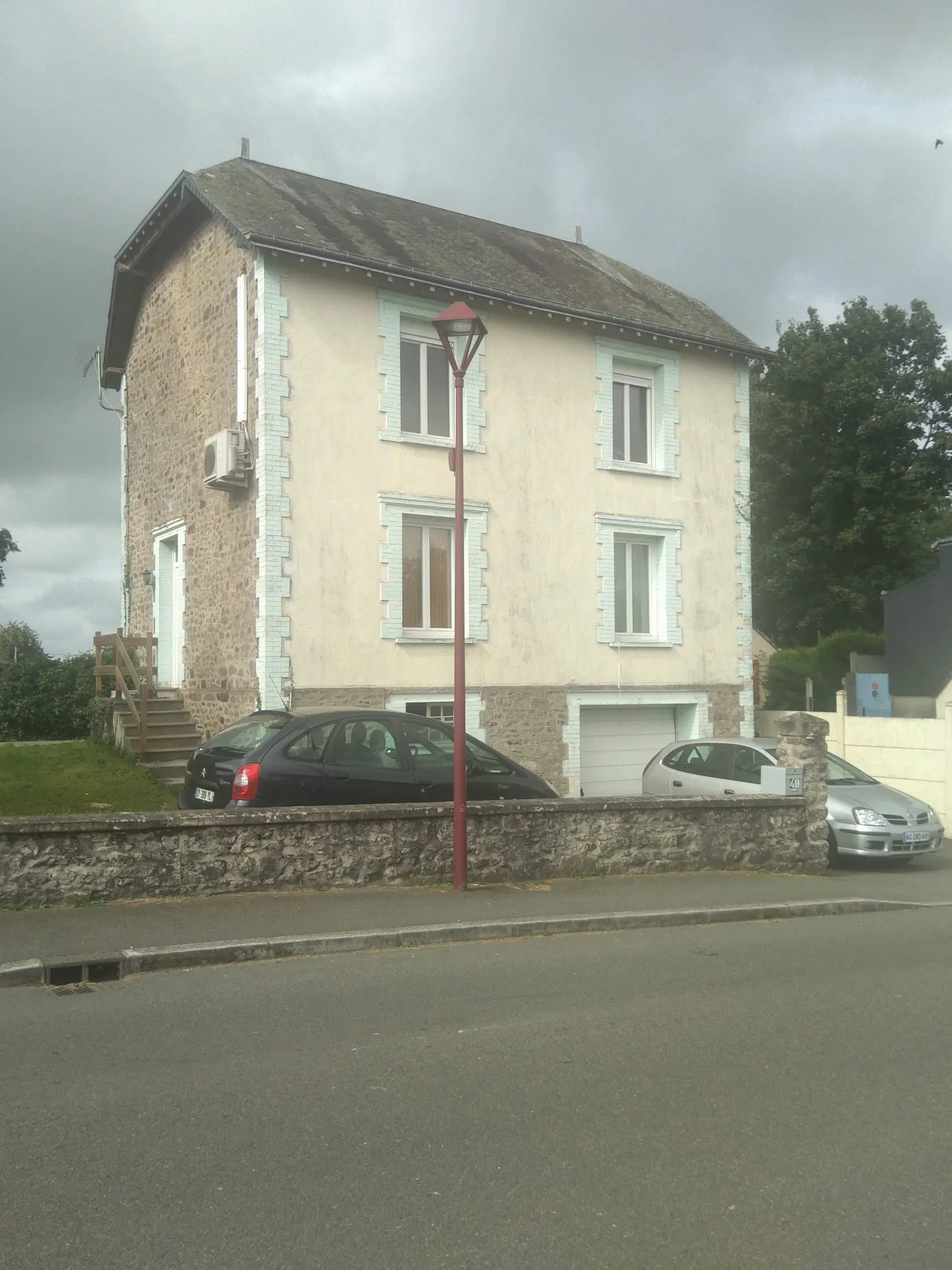 Maison à vendre à Courcite - 87 m² avec 3 chambres et terrain 