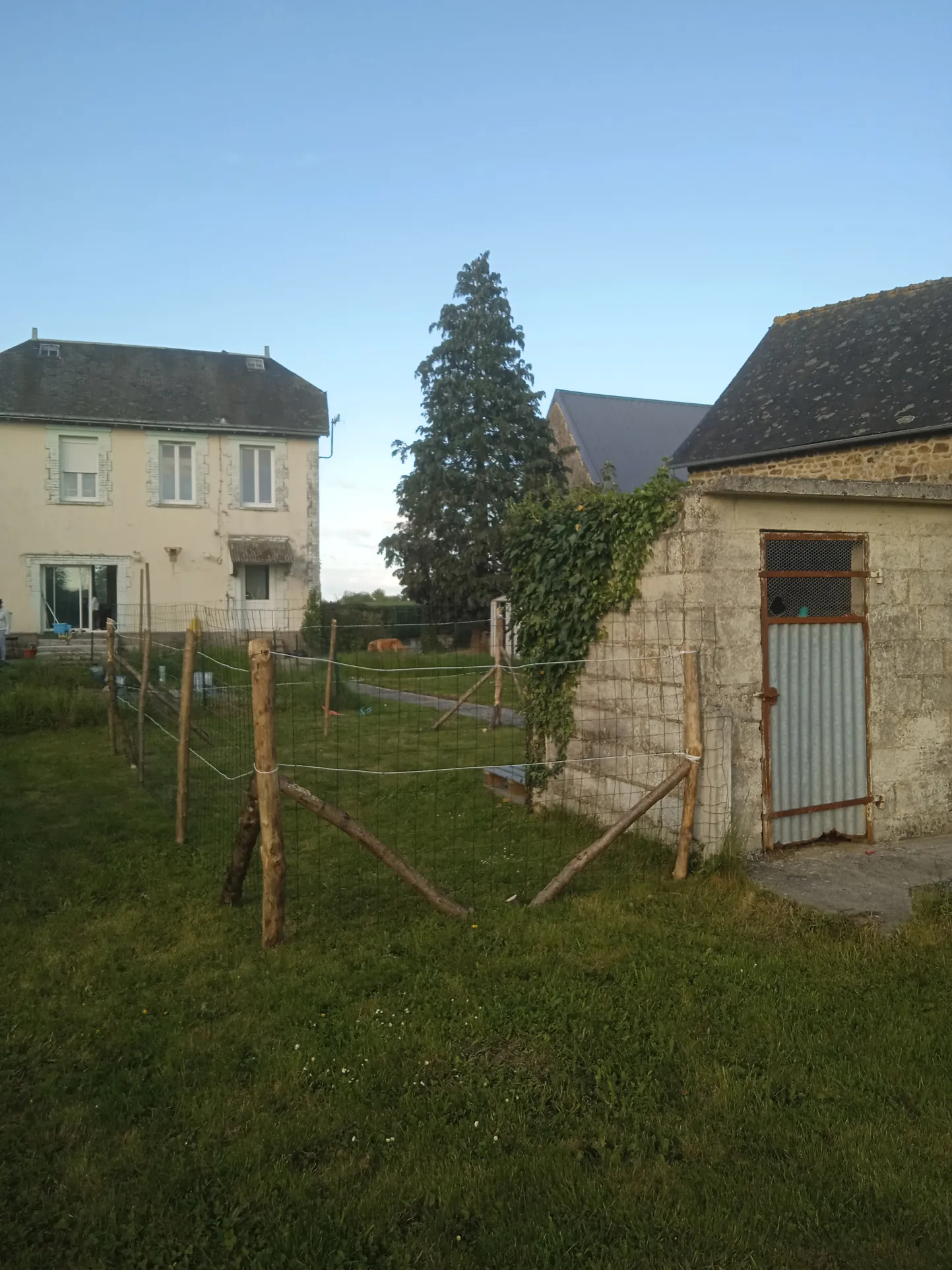 Maison à vendre à Courcite - 87 m² avec 3 chambres et terrain 