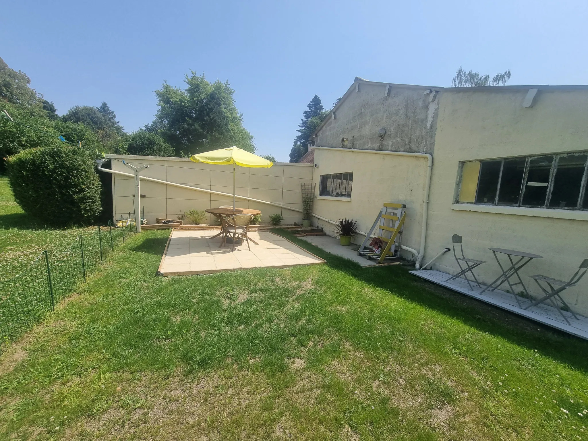 Maison de 126 m² à vendre à Mortagne-au-Perche sur 3500 m² de terrain 