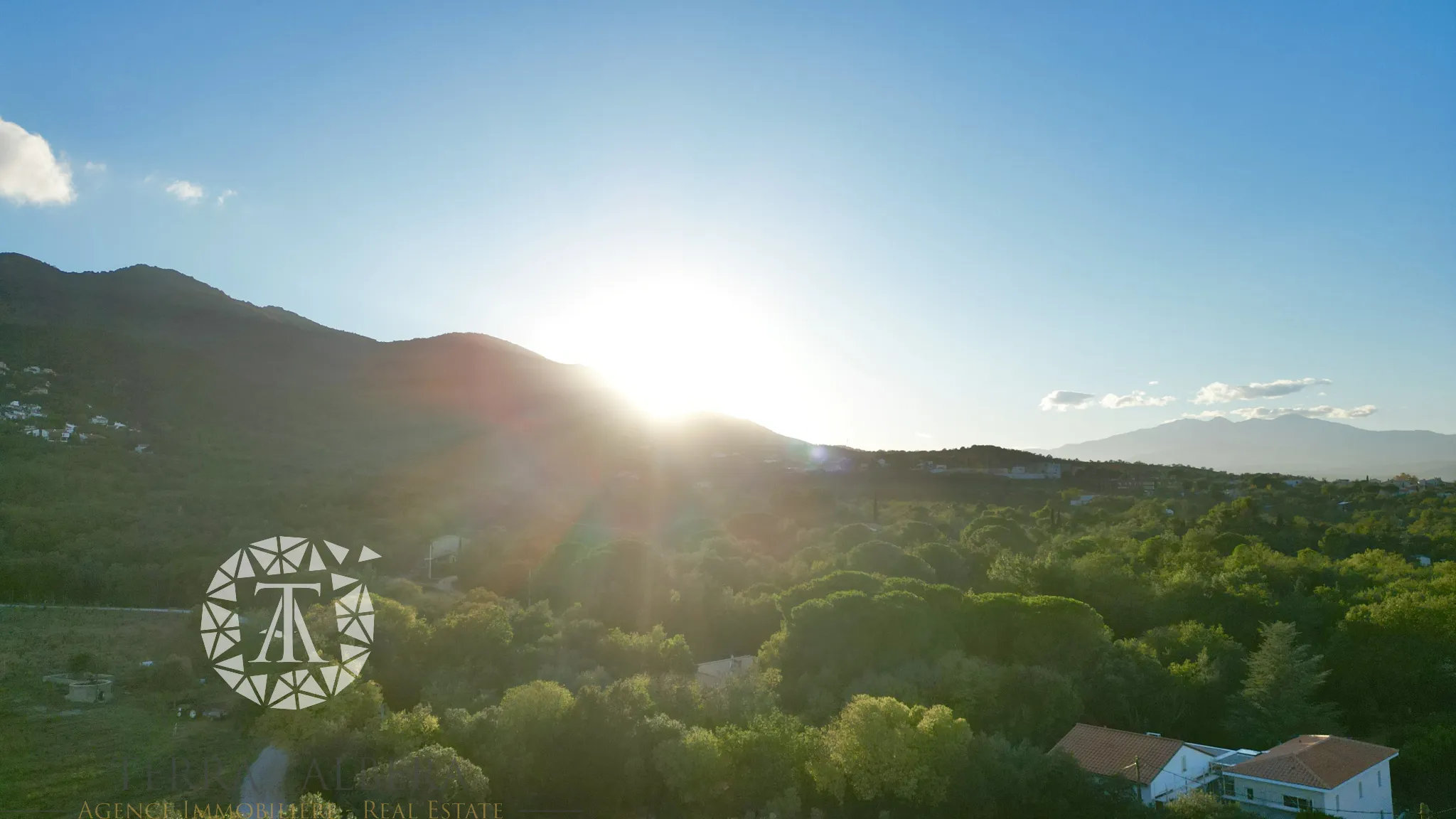 Terrain constructible avec vue sur les Albères à Laroque des Albères 