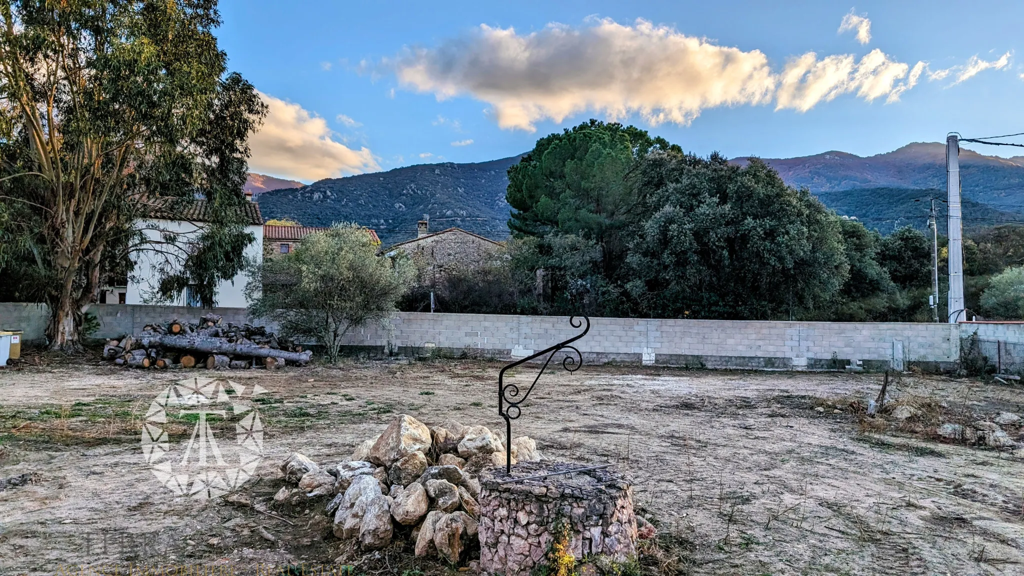 Terrain constructible avec vue sur les Albères à Laroque des Albères 