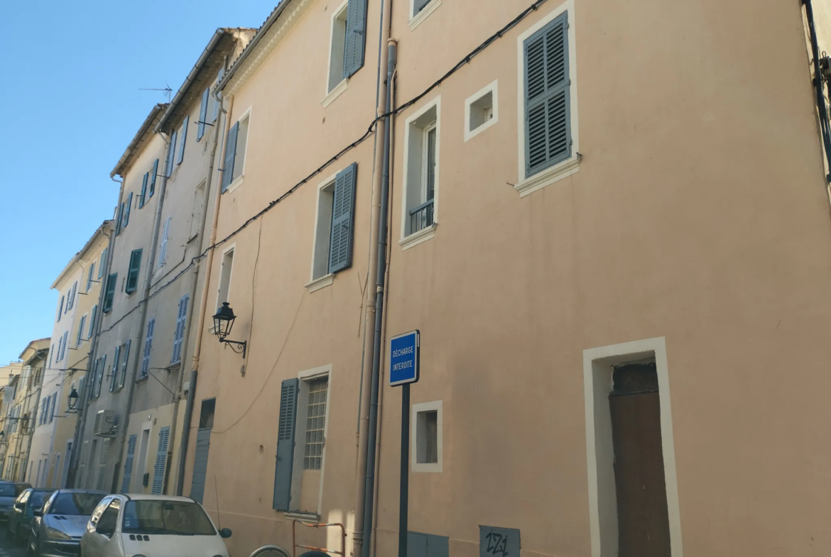 Vente Appartement T2 Rénové à La Seyne-sur-Mer 