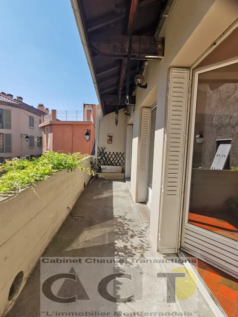 Maison T5 avec Terrasse à Clermont-Ferrand - Idéal pour Premier Achat 