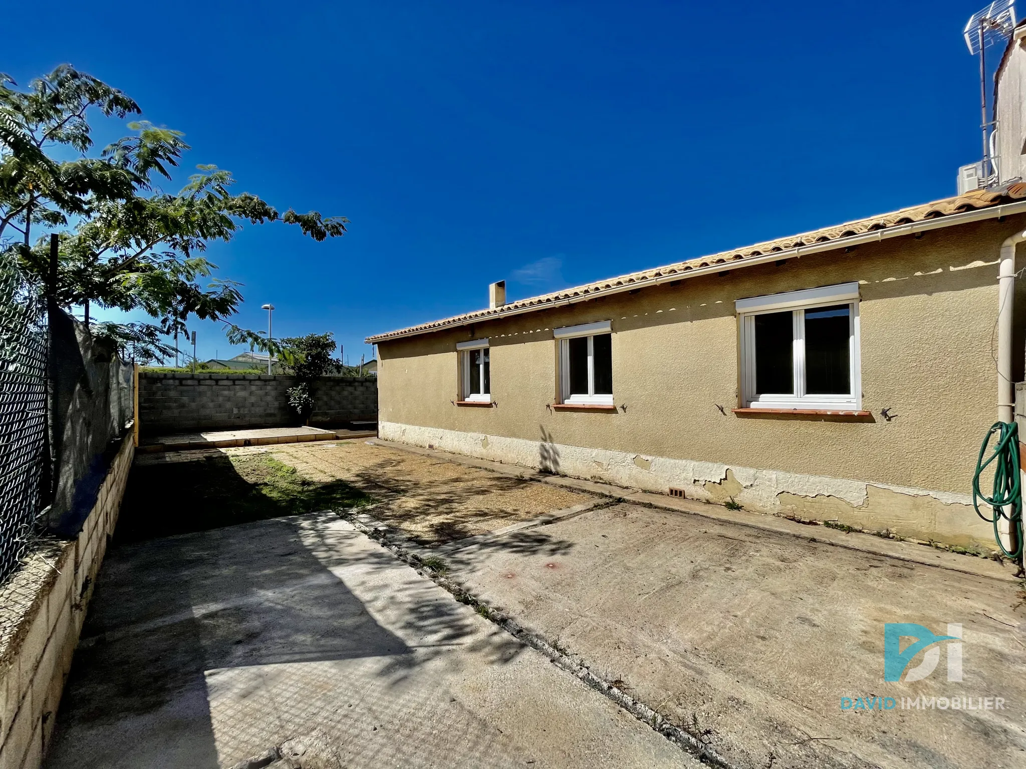 Villa de Plain-Pied à Vendre à Agde - 87 m² près de la Mer 