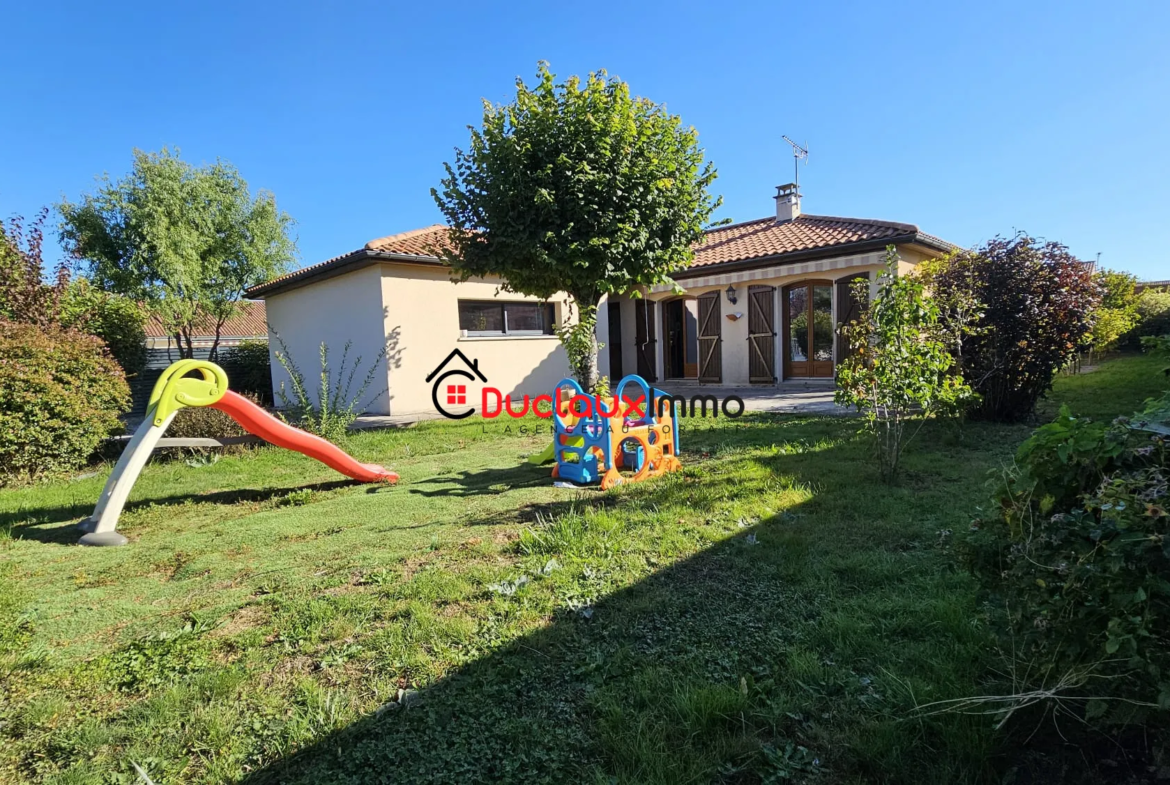 Maison individuelle plain-pied à Arpajon-sur-Cère - 4 chambres 