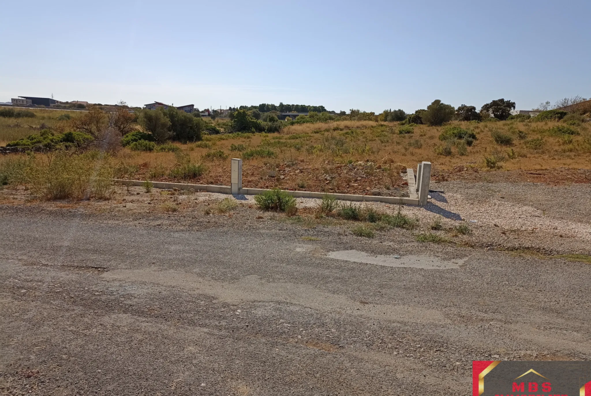 Vente Terrain Constructible à Fitou de 1 469 m² 