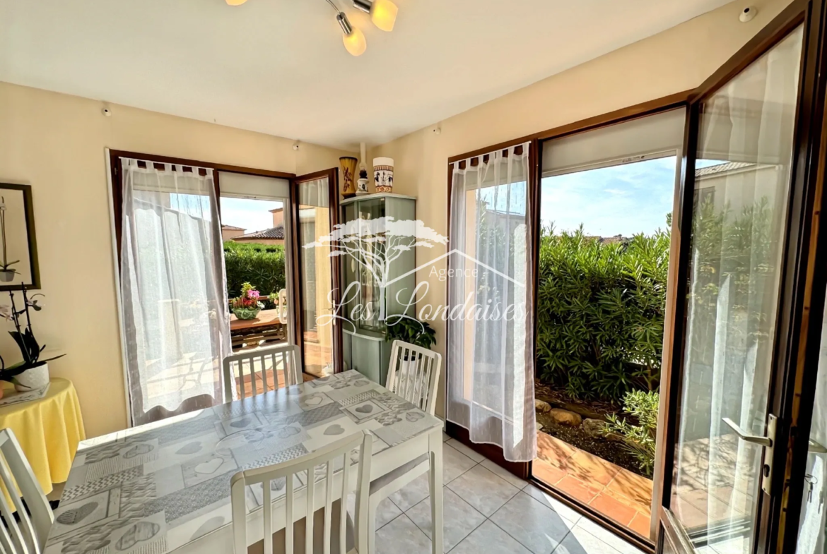 Maison T3 à La Londe-les-Maures avec jardin et garage à vendre 