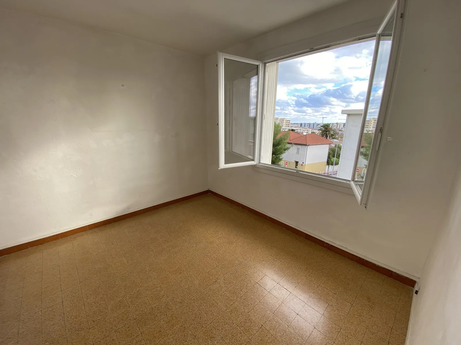 Vente Appartement T4 de 61 m² à Toulon Siblas 