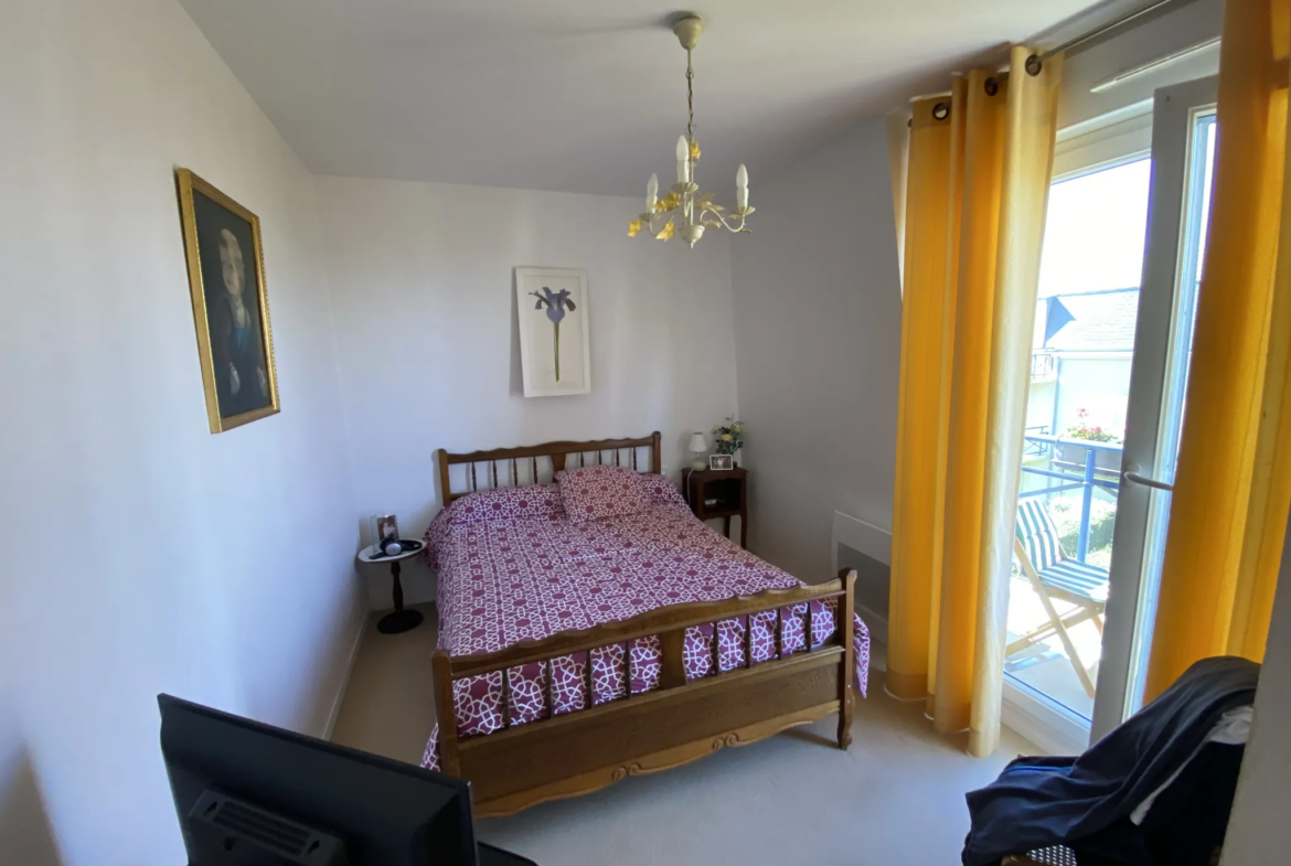 À vendre : Appartement F3 à Grandcamp Maisy avec grand balcon et garage 