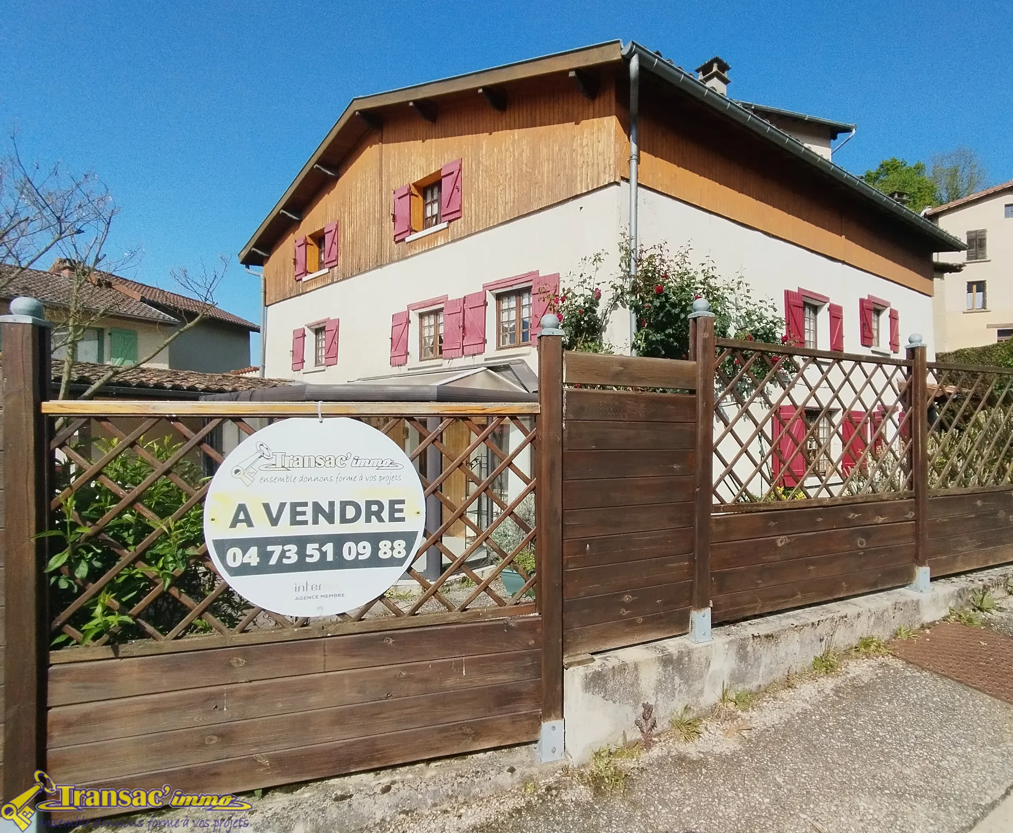 Maison F6 à Escoutoux, idéale pour une famille ! 