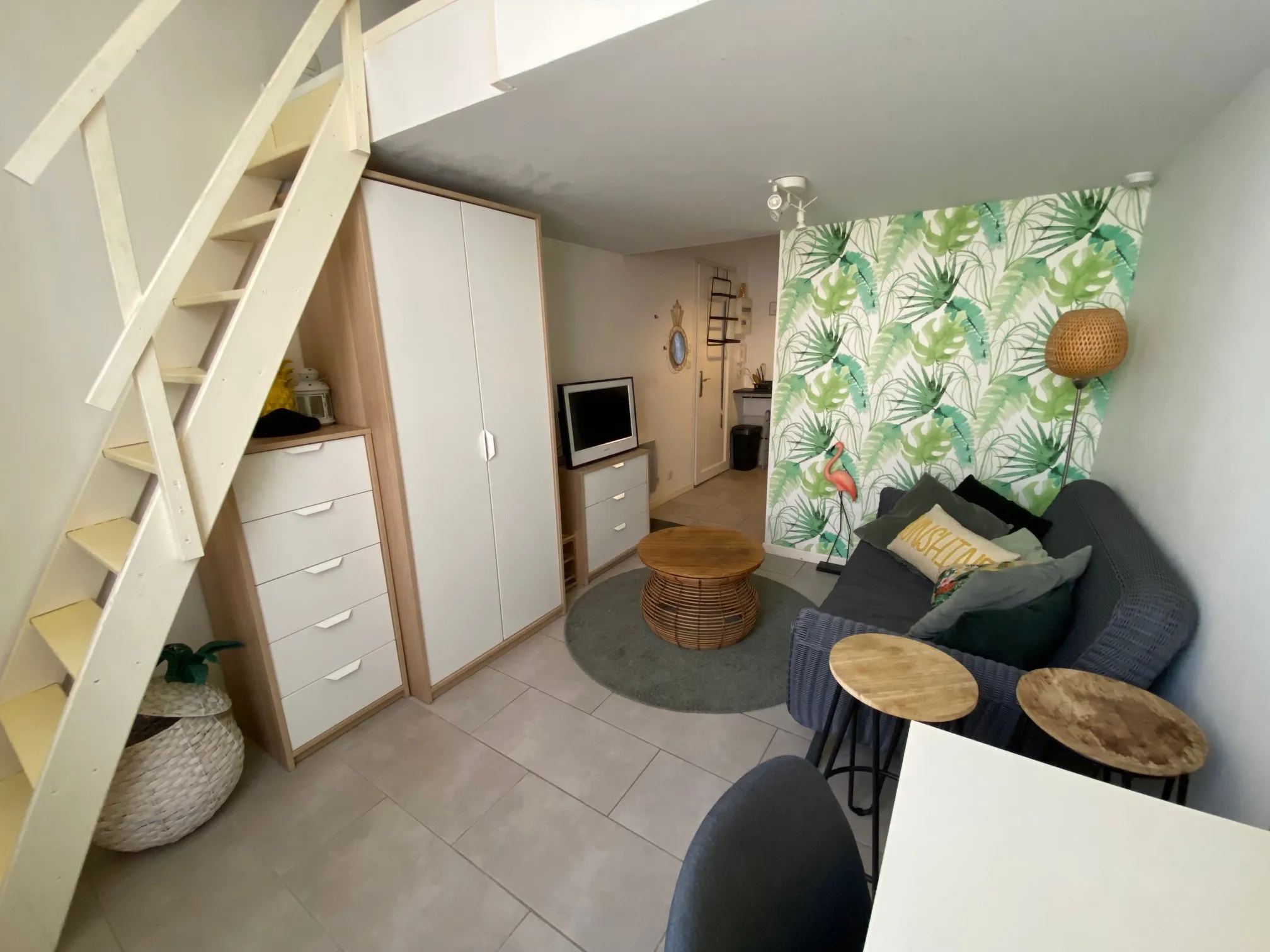 À vendre : Studio rénové de 15 m² à Nîmes 