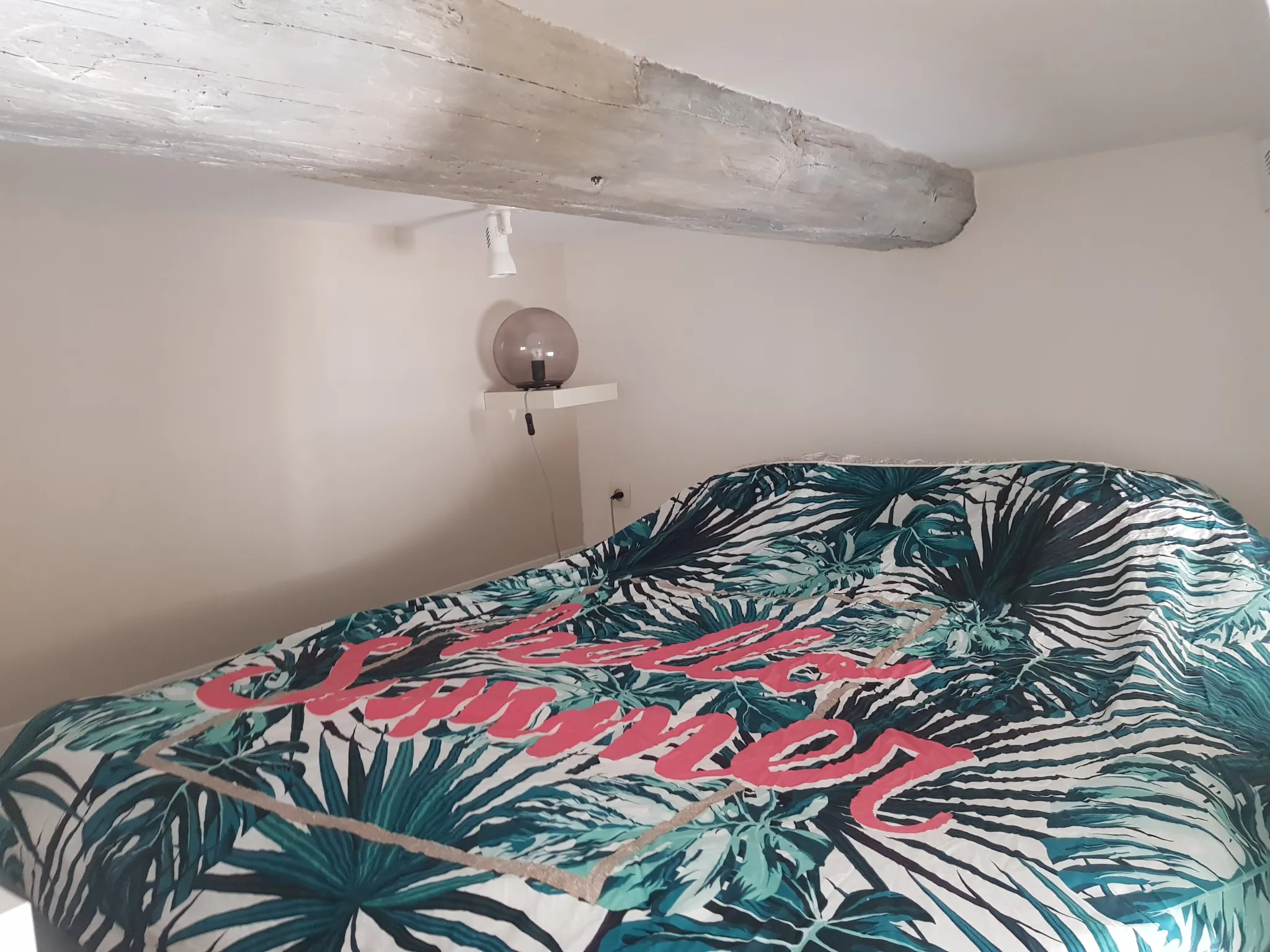 À vendre : Studio rénové de 15 m² à Nîmes 