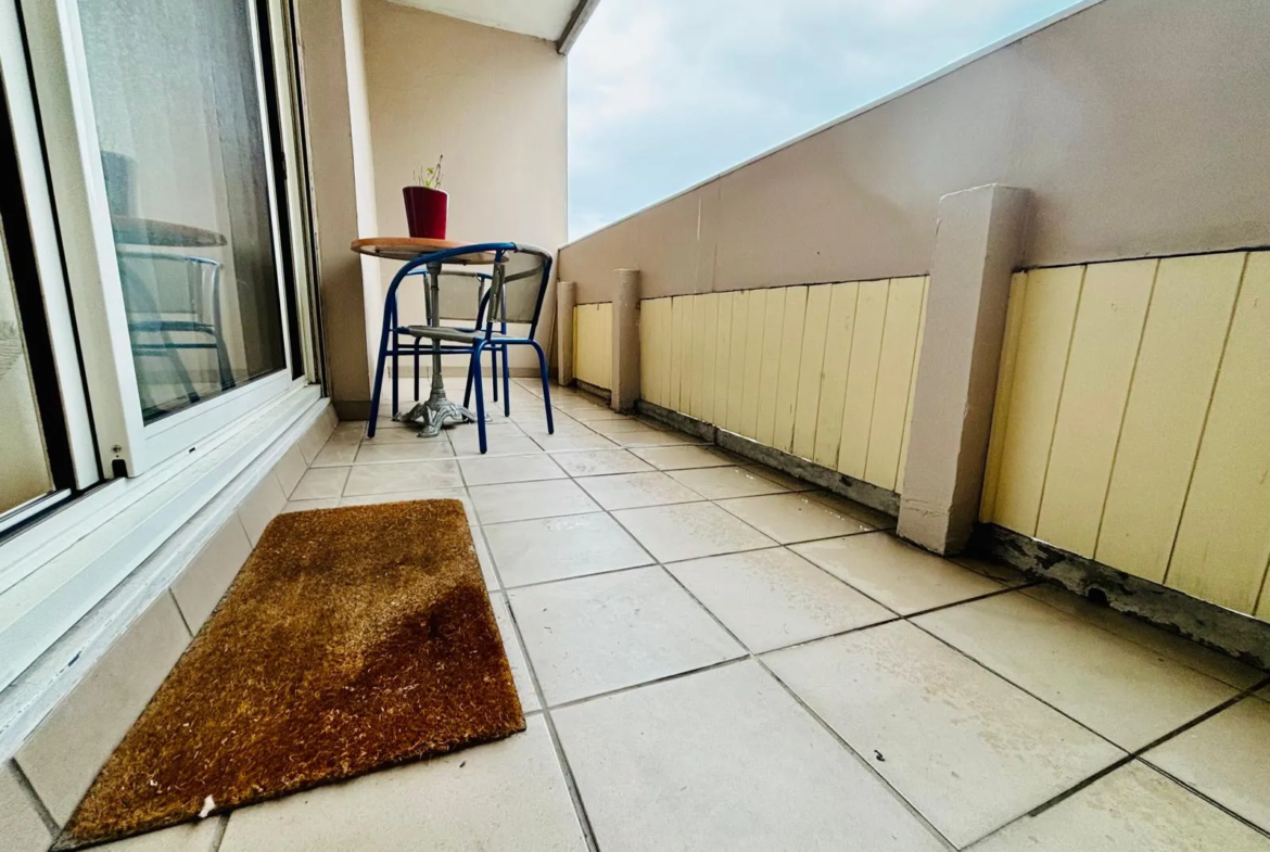 Grenoble T2 44 m² en parfait état avec balcon 