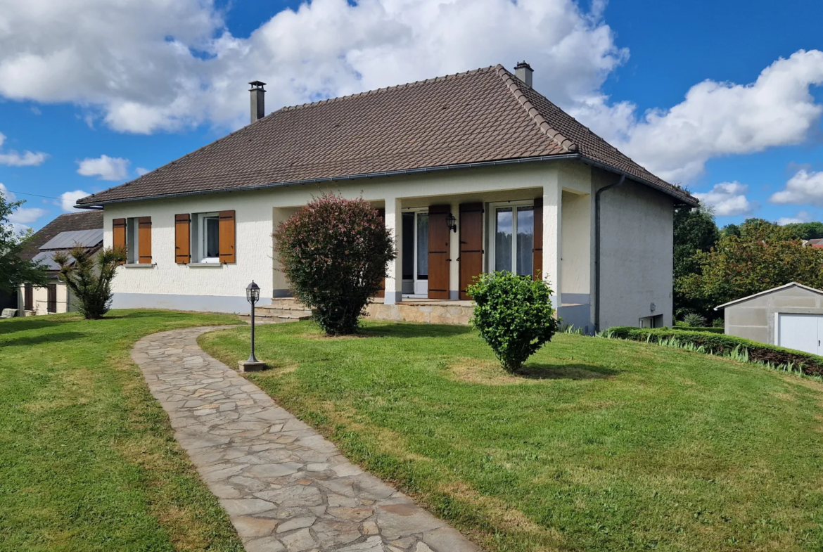 Maison moderne et spacieuse à Lubersac - 198000 € 