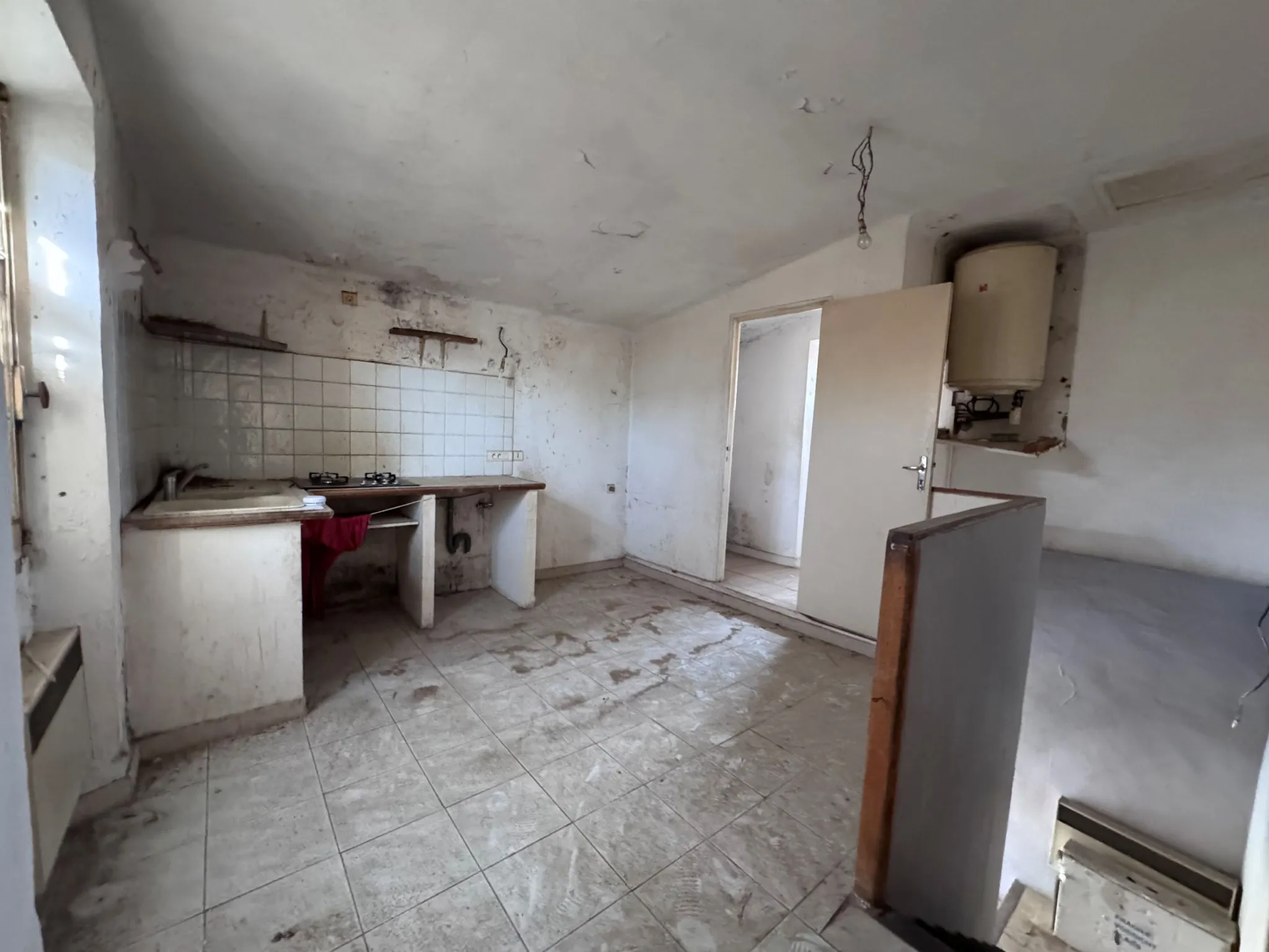 Immeuble de 3 appartements à vendre à Peyrolles en Provence 