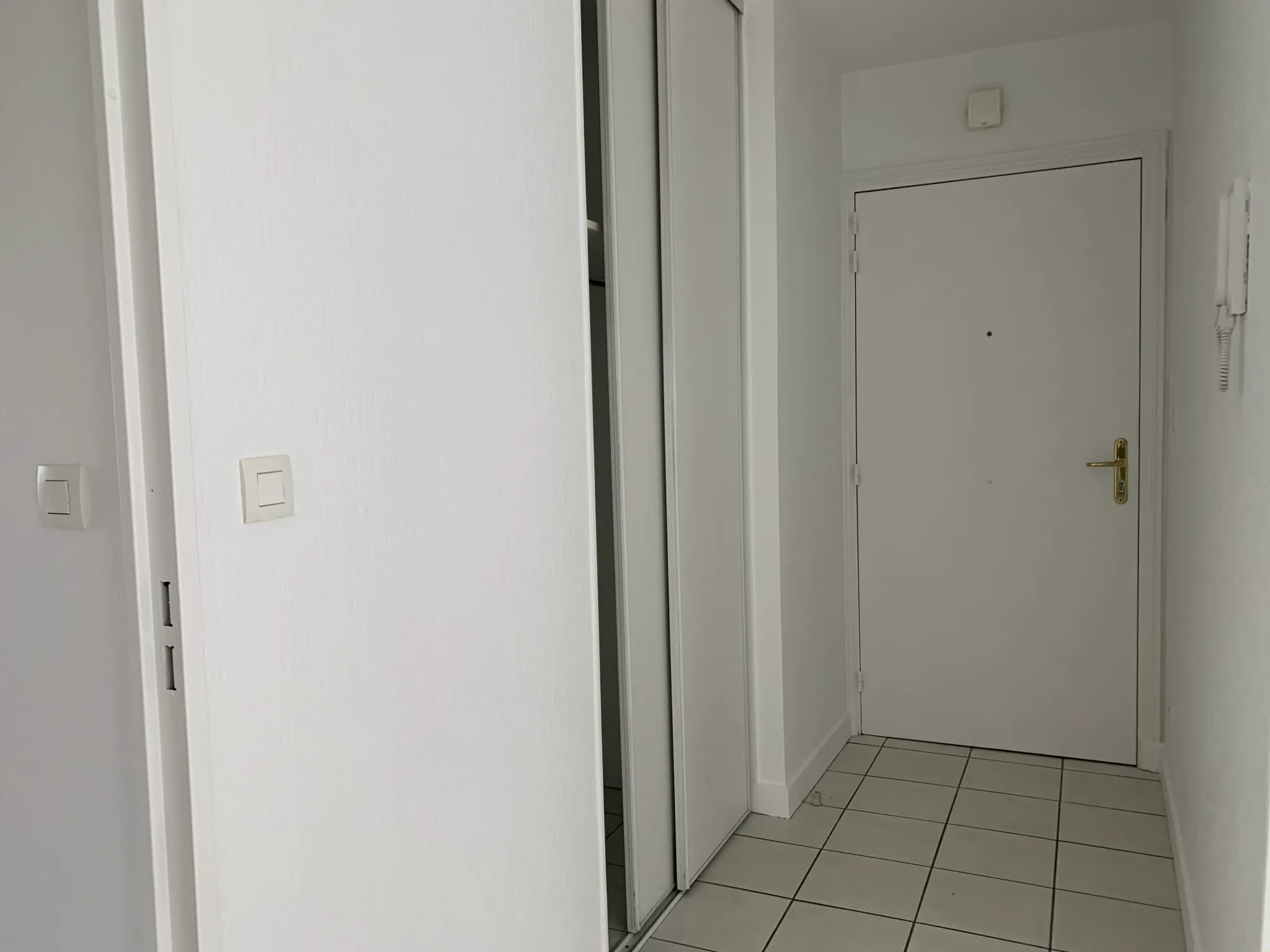 Appartement T3 de 69 m² avec balcon à Villeurbanne 